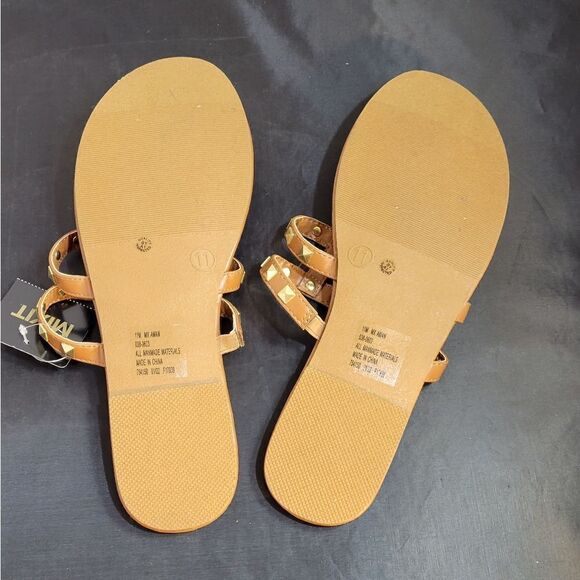 BRAND NEW MIXIT 3-STRAPS THONG WOMEN"S STUDDED DETAILING ROUND TOE  SAND… - Picture 9 of 16